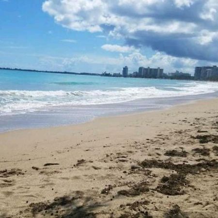 Beach Front Apt 4 at Isla Verde Tower Appartement San Juan Buitenkant foto